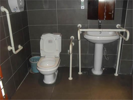 衛(wèi)生間扶手.jpg 衛(wèi)生間扶手.jpg