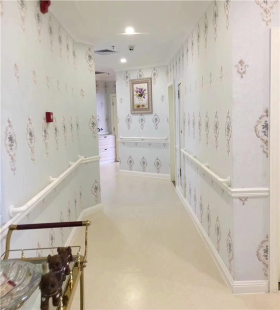 月子中心走廊扶手.jpg 月子中心走廊扶手.jpg