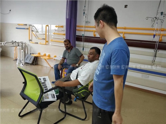 外貿(mào)客戶來訪.jpg 外貿(mào)客戶來訪.jpg