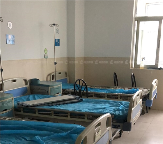 廈門眼科醫(yī)院抗菌樹脂板.jpg 廈門眼科醫(yī)院抗菌樹脂板.jpg