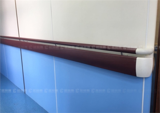 醫(yī)院里的過道扶手