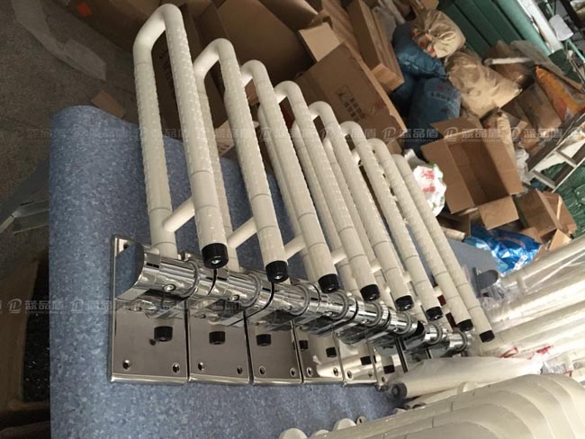 【北京殘疾人扶手】有品質(zhì)，有服務(wù)，依然選擇藍(lán)品盾