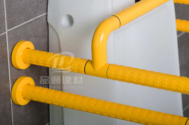 安徽銅陵第三人民醫(yī)院里的衛(wèi)生間扶手改造